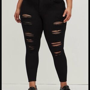 Black Distressed Women Jeans